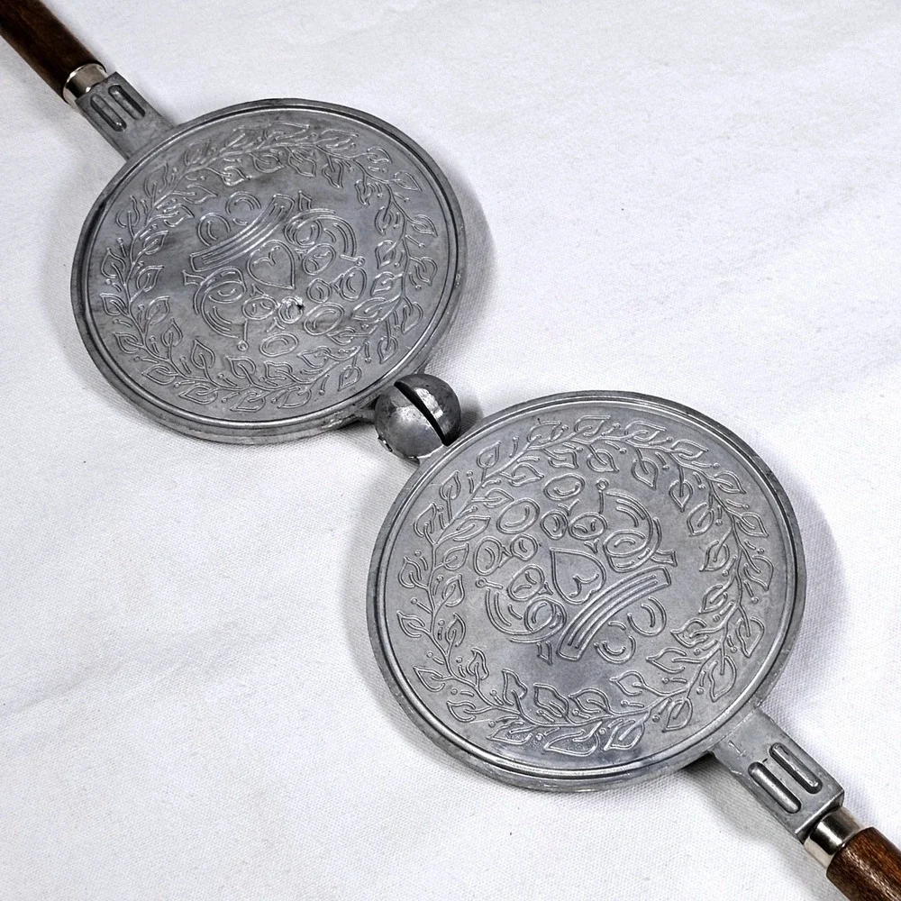 Nordic Ware‎ Vintage Krumkake Iron Stovetop Baker Silver USA Made